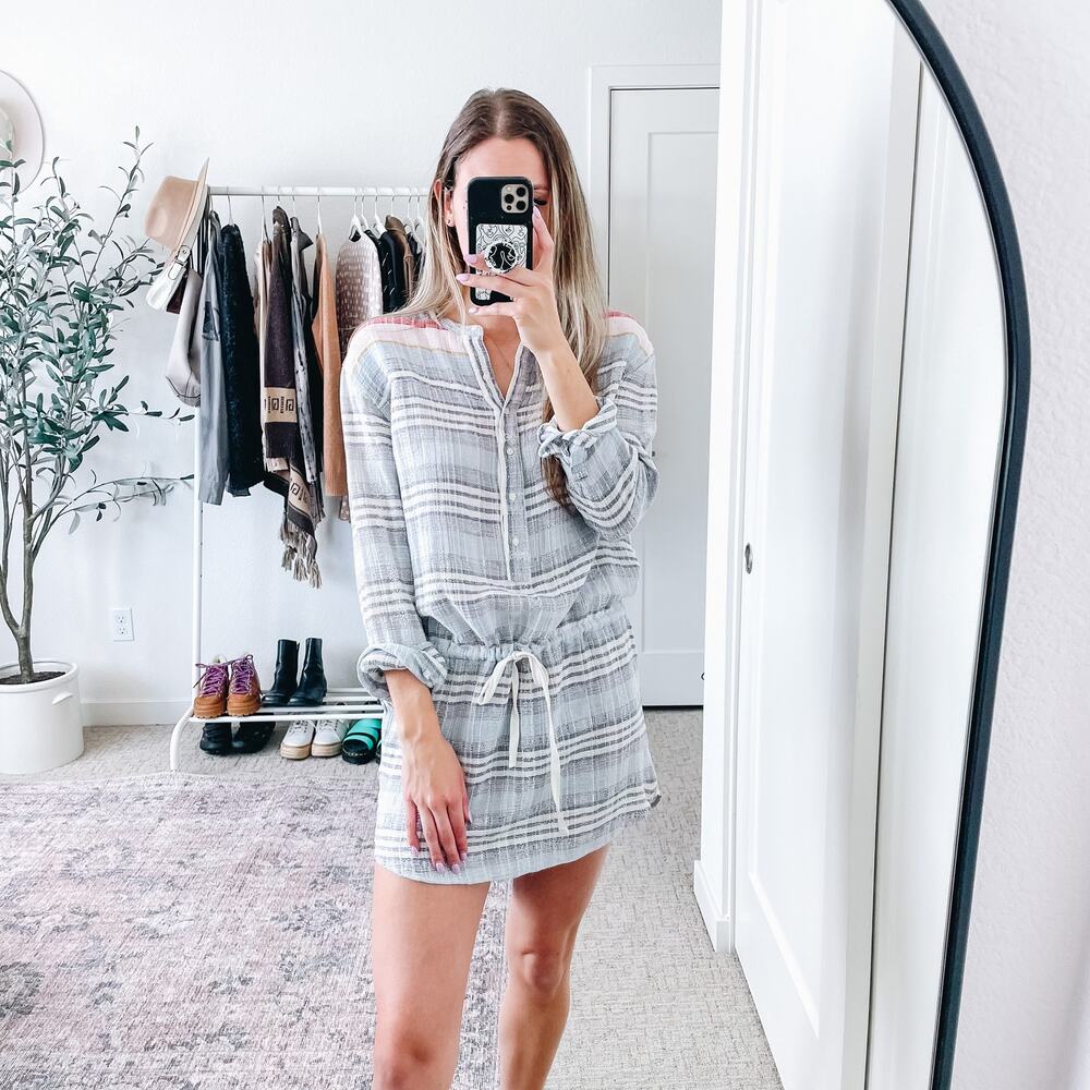 XiRENA Gray and White Striped Mini Dress